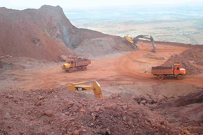 Uae Serves Arbitration Notice To India For Failure To Offer Bauxite Bilaterals Org
